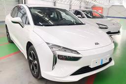 В России начнут выпускать 160-сильный электромобиль по цене Toyota RAV4. За «Амберавто А5» в богатой комплектации попросят 5 млн рублей